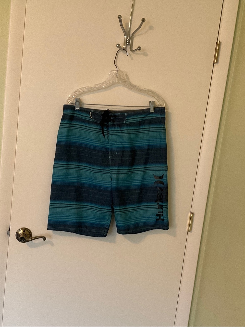 Hurley Men’s Size 34 Board Shorts, Excellent Condition